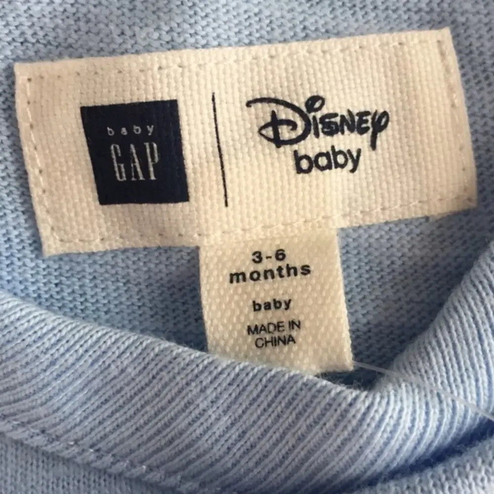 GAP baby blue